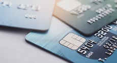 В каком банке выгоднее оформить карту Visa Gold в тенге